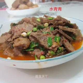 Garlic beef chips