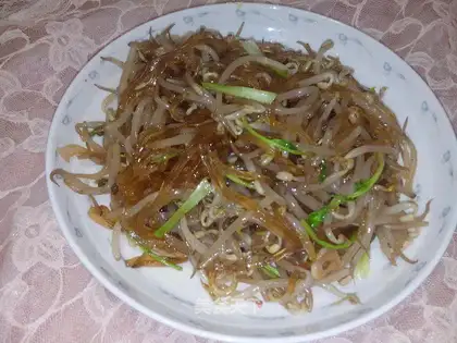 Bean sprouts