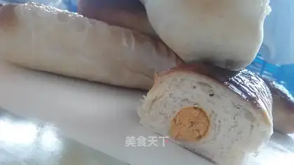 Meat pine buns