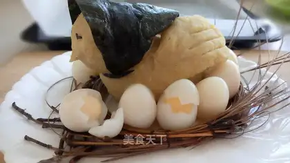 The hens hold their eggs and hatch their chicks