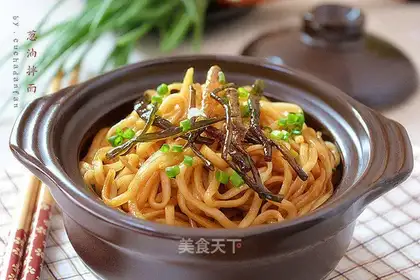 Onion noodles