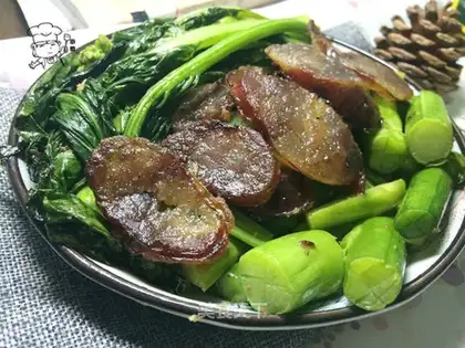 Mustard blue sausage