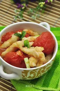 Tomato fish balls