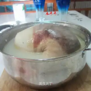 Pig belly chicken