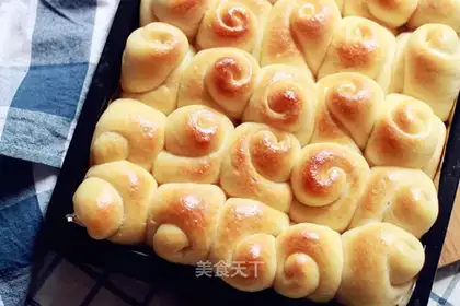 Cream buns