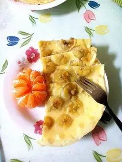Banana omelet