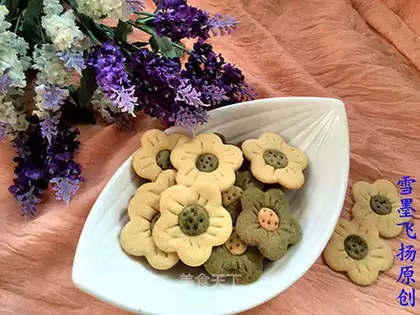 Double-coloured cookies