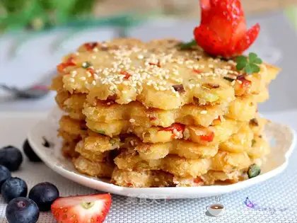Fried rice cake
