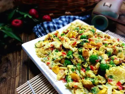 Eggs and shrimp corn