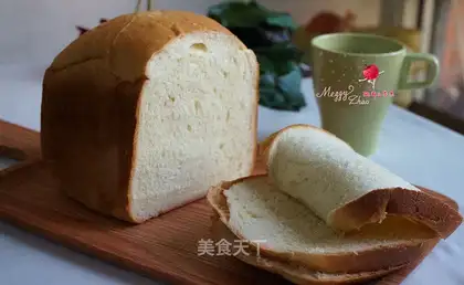 Light cream toast
