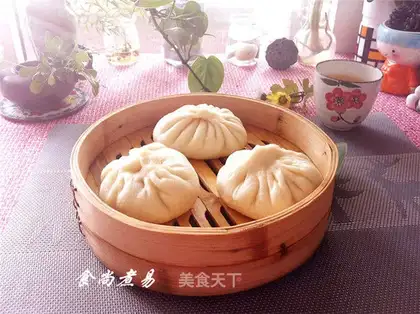 Fresh mustard buns
