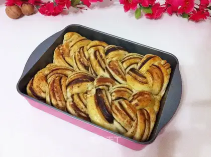 "Bread with dates."