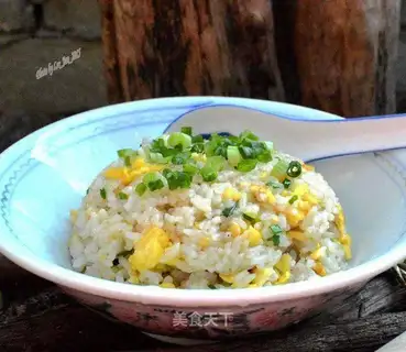 Onion egg fried rice