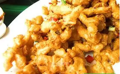 Crispy egg peanuts