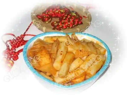 stir-fried rice cake with kimchi