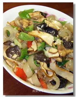 stir-fried pork skin