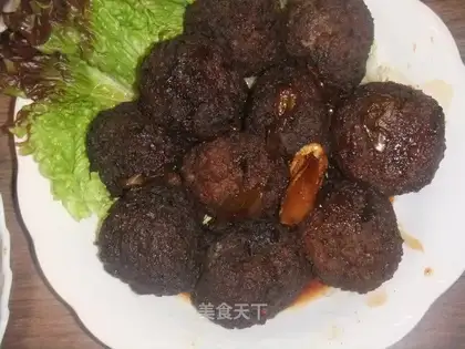 Simple version-braised lion head