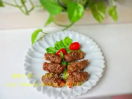 Beef roll with sand tea