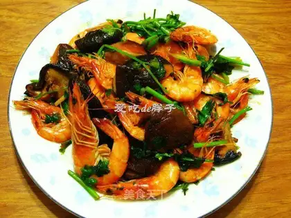 stir-fried shrimps with mushrooms
