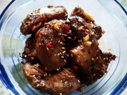 Tea fragrance Yun Zhi spicy chicken neck