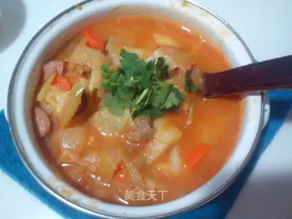 Russian red soup