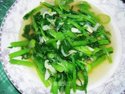 Garlic chrysanthemum
