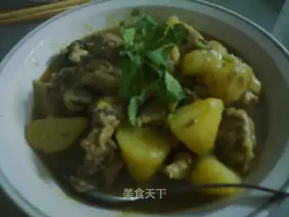 Potato Curry Chicken Pot