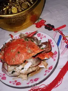 Fried sea crab with green onions