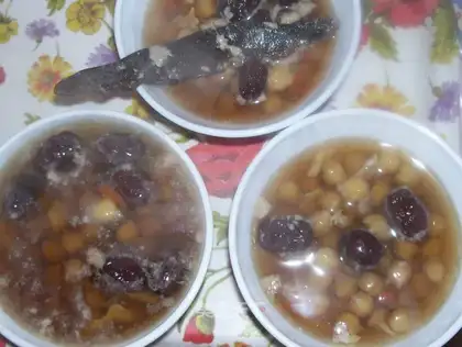 Stewed beans with brown sugar and water