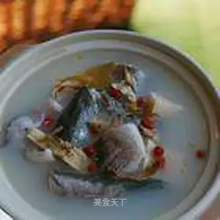 Raw fish ribs Huaishan soup