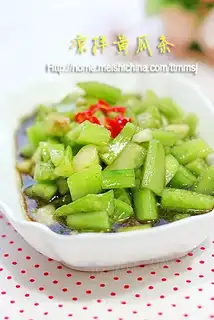Salad cucumber strips