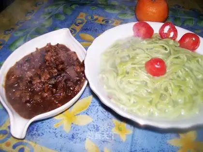 emerald spinach noodles