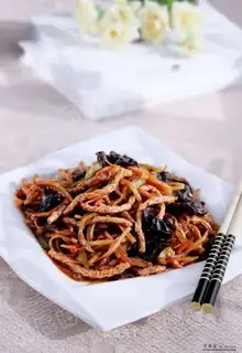 Shredded pork with vegetarian fish flavor