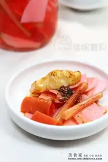 red pickled vegetables
