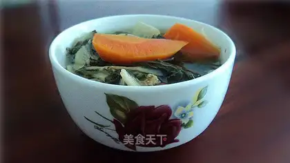 Dried vegetables and carrot soup