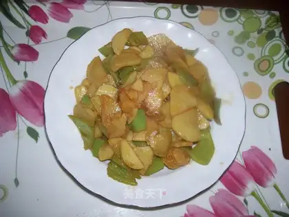 Home-cooked potato chips