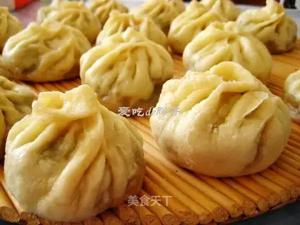Pork buns with beans