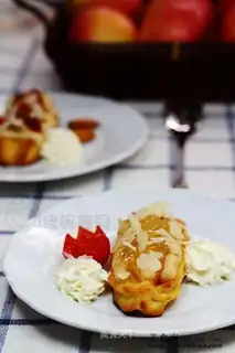 Chestnut fancy puffs