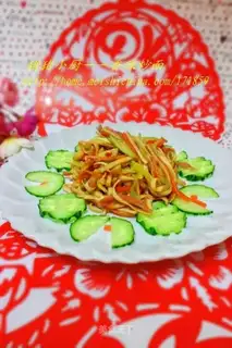 Spicy fried noodles