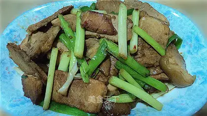 stir-fried pork with garlic