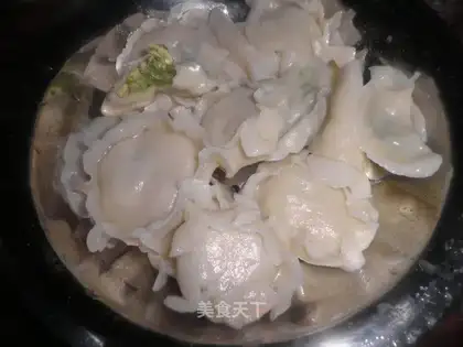 Egg and shrimp skin dumplings