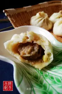 Onion pork cage