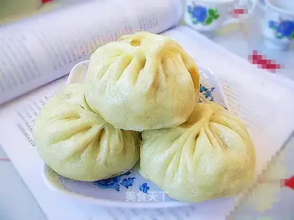 Carrot pork buns