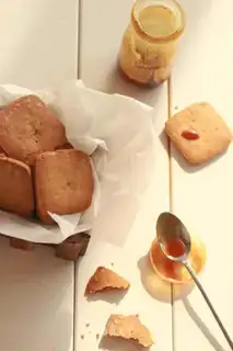 Caramel peanut cookies