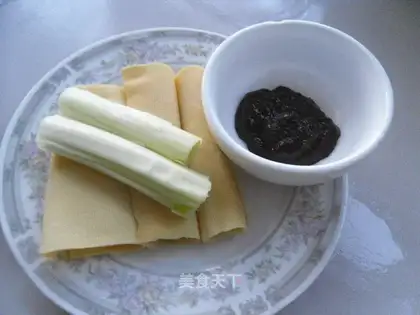 Tofu roll onions