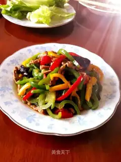 Three-coloured pretzels