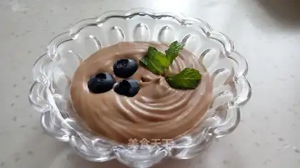 Big chocolate mousse