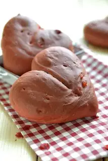 Cranberry croissants