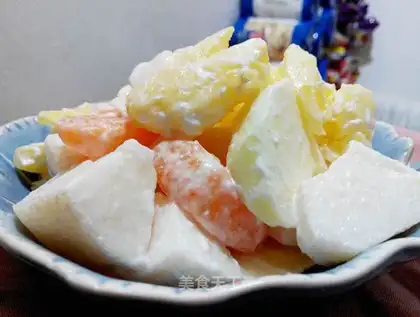 Shell fruit salad