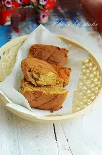 Red-tree cake